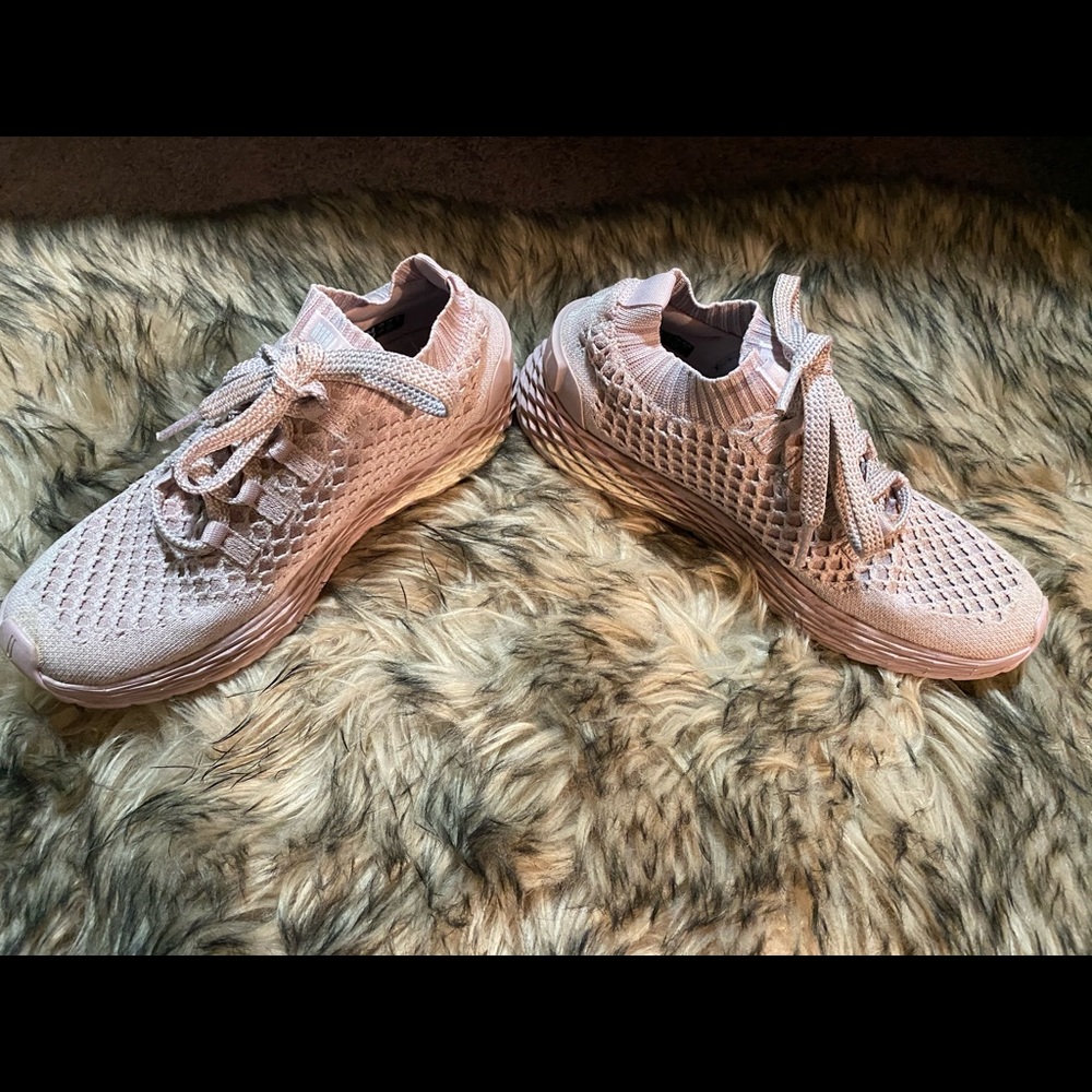 Lilac NoBull knit runner women’s (9)